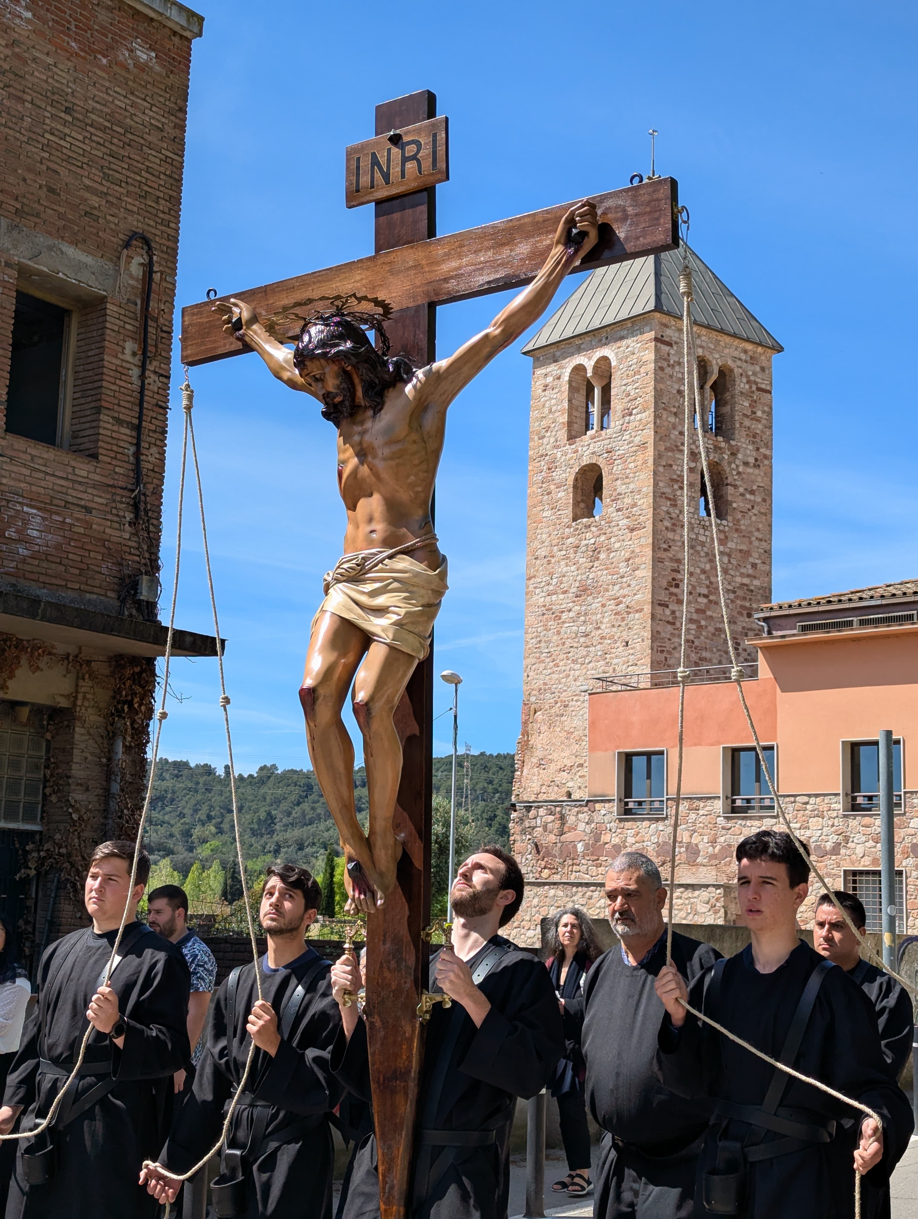 Cos de portants del Sant Crist de Sant Menna